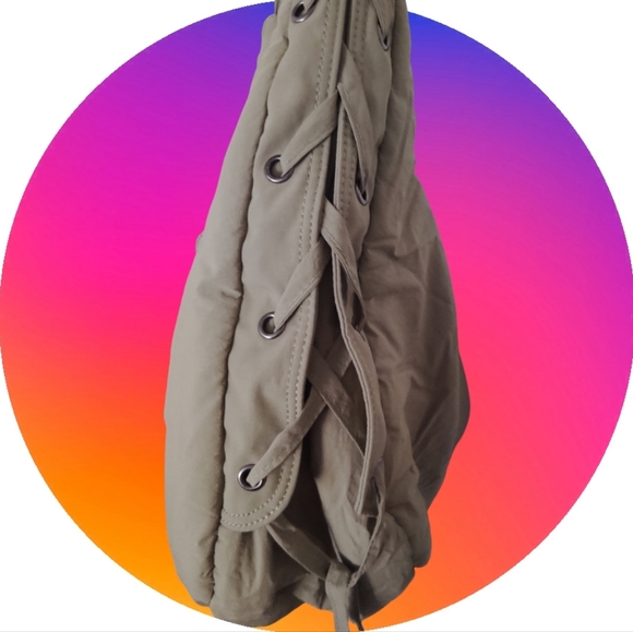 Hobo Shaped Handbag - Picture 3 of 5